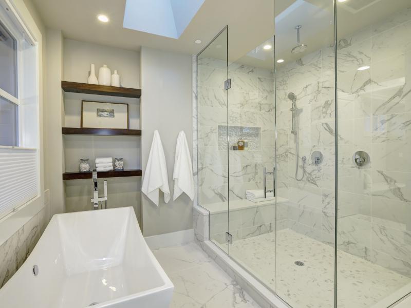 Glass showers Glass showers